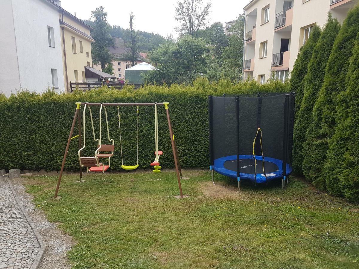 Willa Pod Zegarem - W Cenie Parking, Szybkie Wifi, Duzy Ogrod, Wiata Grilowa! Крыница-Здруй Экстерьер фото